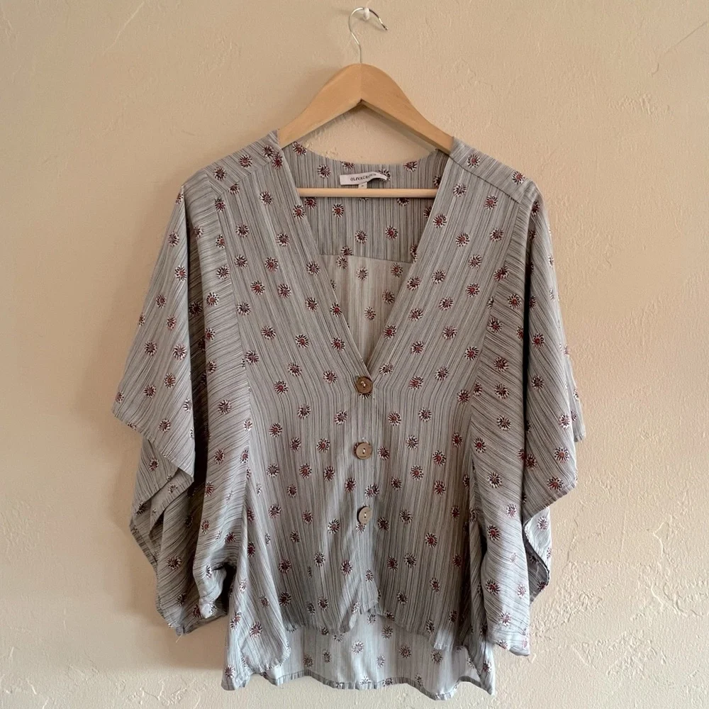 Patterned button down top - Picture 5 of 12